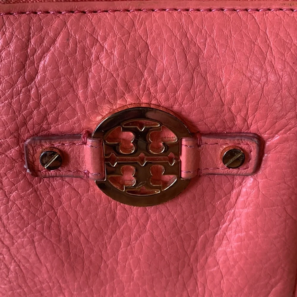 Tory Burch Leather Zip Around Wallet